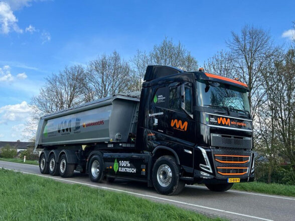 Wim Martens Logistics neemt de eerste elektrische truck in het Land van Cuijk in gebruik